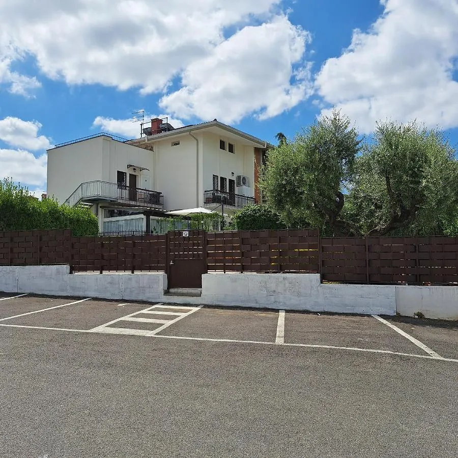 La Casa Di Ale - Apt Con 1 Camera Vicino Aeroporto Di Ciampino Marino Italy